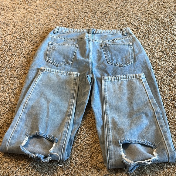 SHEIN Blue Relaxed Fit Distressed Jeans - Picture 2 of 3